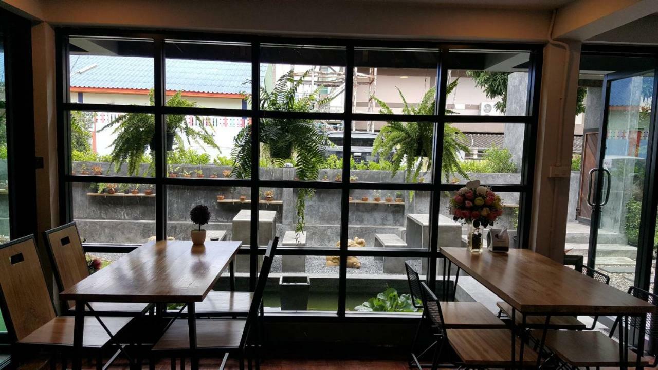 玛雅食宿旅舍 清邁 外观 照片
